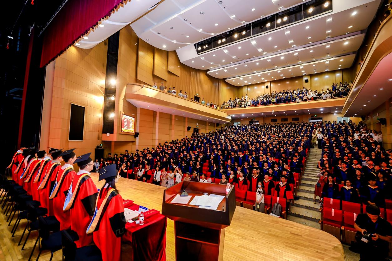 Beihang SEM holds Commencement Ceremony for Graduate Students
